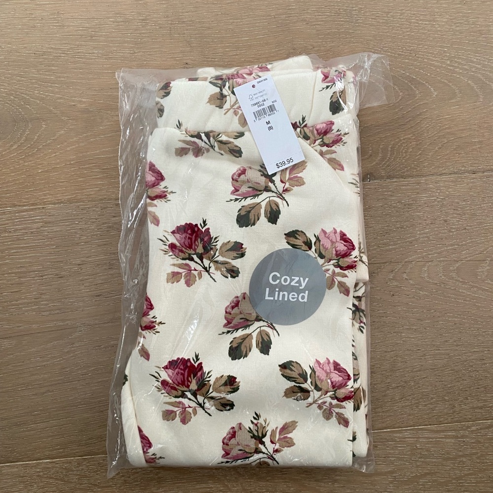 NEW Gap floral cozy lined leggings